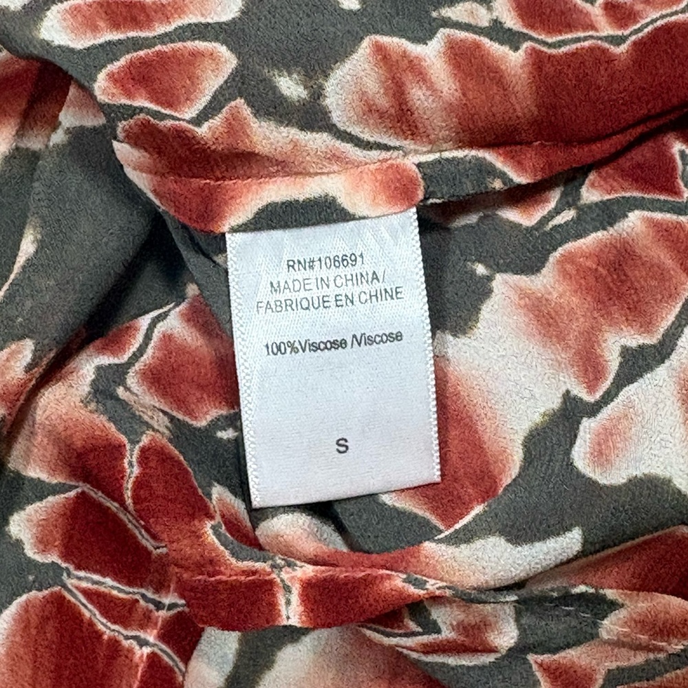 Young Fabulous & Broke  Tie Die red & grey blouse small - Picture 10 of 11